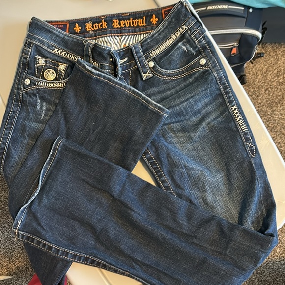 Rock Revival Jeans - Picture 6 of 6